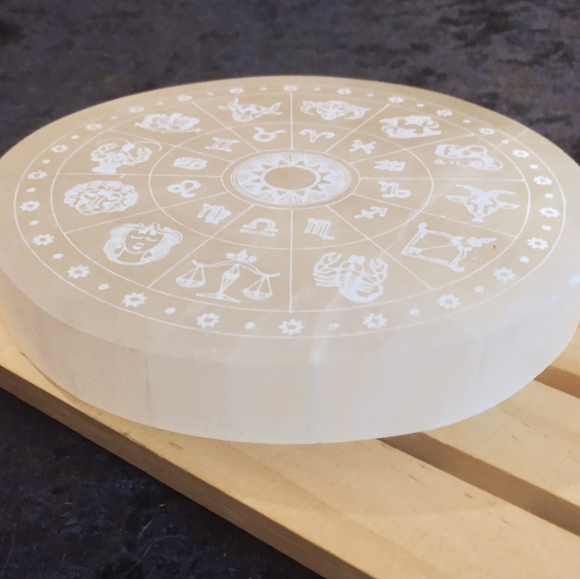 ☮️ ZODiAC SymboL WHEEL ⭐ White SeLenite Energy GRiD CRYSTAL charging Plate Gift - Picture 3 of 7